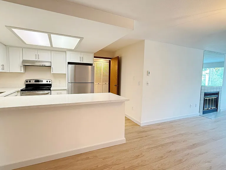 The Sandridge, LLC — Photo 29