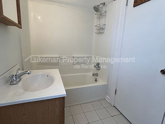5th image of 3013 Portage St #2