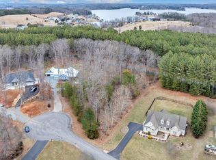 21 Sunview Cir, Moneta, VA 24121