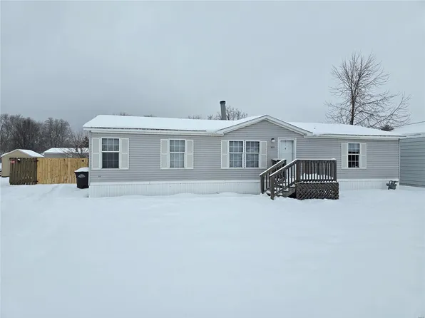 305 Rutledge St, Worden, IL 62097