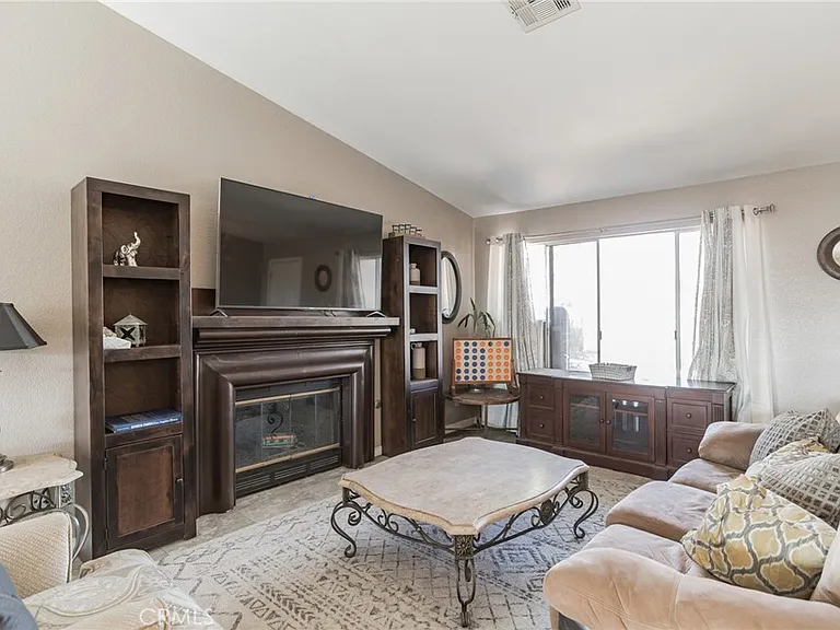 27350 Melanita Dr — Photo 19