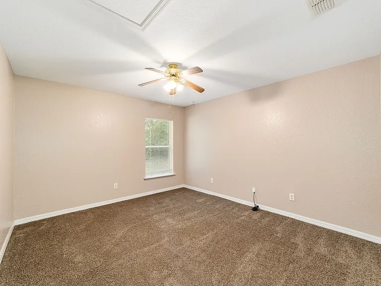 19619 SW Eagle Dr — Photo 20