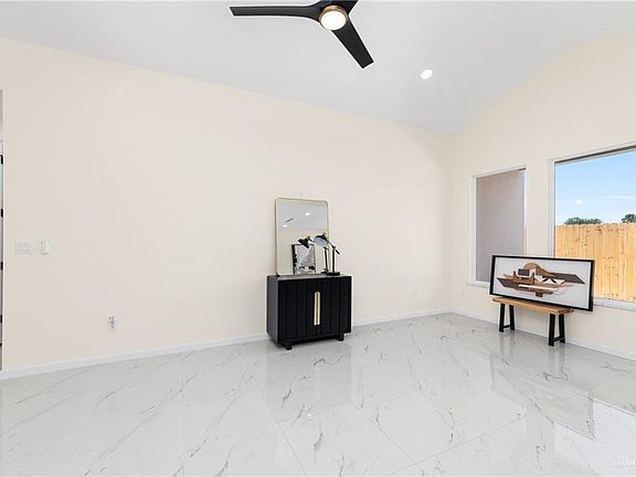 4th image of 3506 Emma Dr