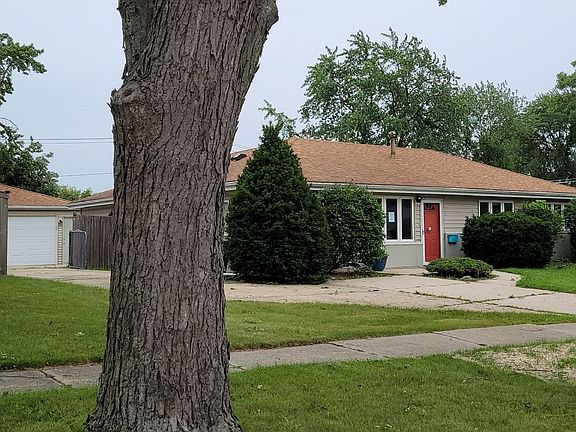 3rd image of 285 Nogales St