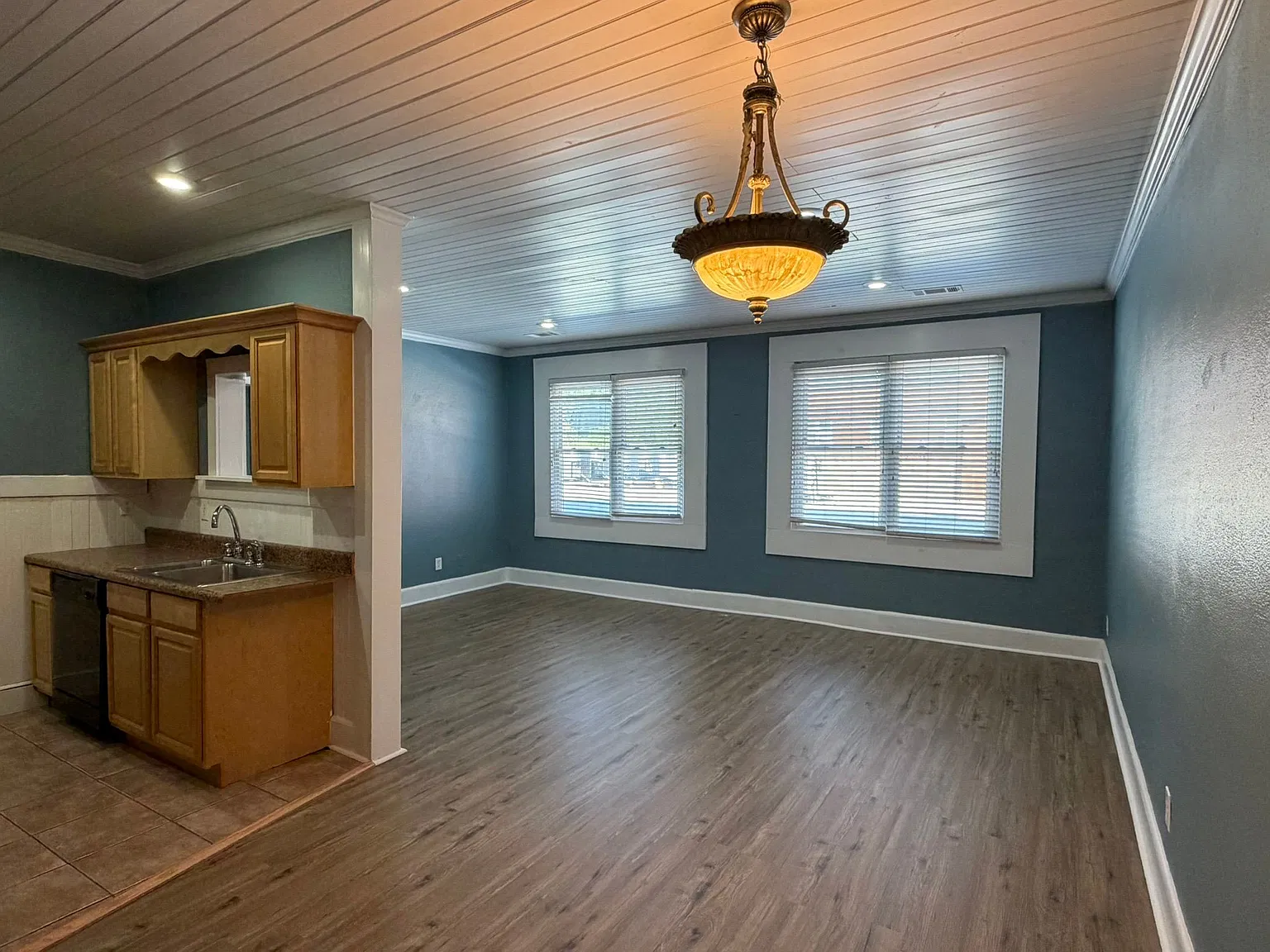 2 bed, 1.0 bath, 1000 sqft, $1,250 — Photo 3