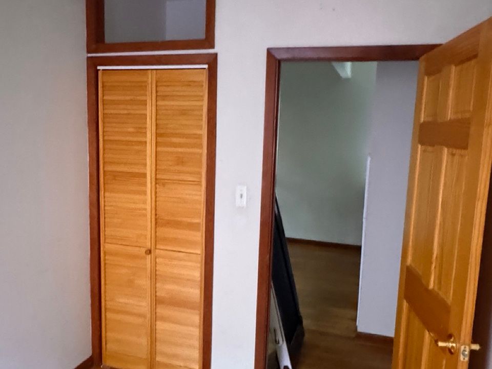 2nd image of 142 E 98th St APT 27