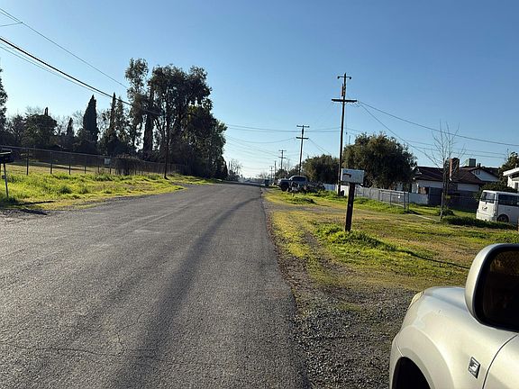 4th image of 1069 Thermalito Ave