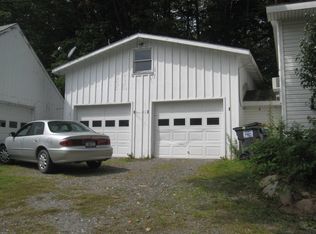 363 Babcock Lake Rd, Petersburgh, NY 12138