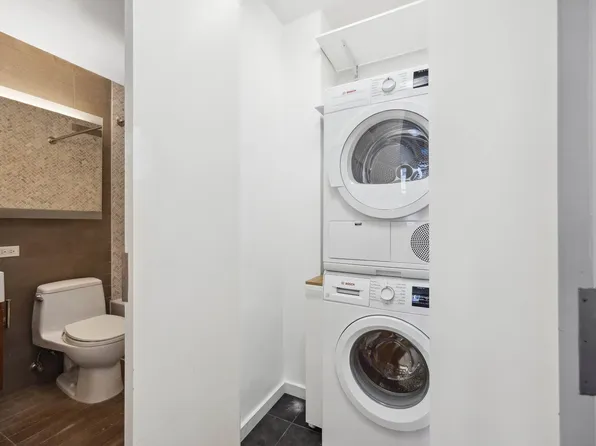 515 East 72nd Street image 15 of 29