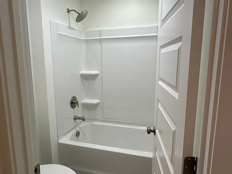 5049 Greentree Dr — Photo 17