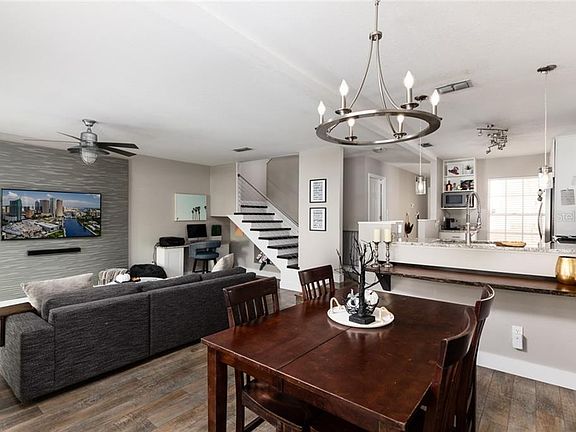 4th image of 5207 Bayshore Blvd APT 19