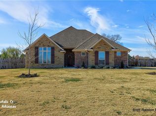 495 Waterfalls Ct, Farmington, AR 72730