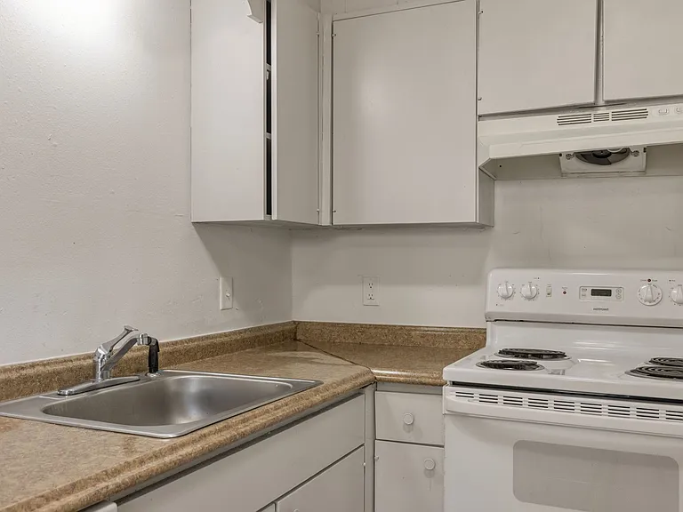 Crossings at Lakewood — Photo 45