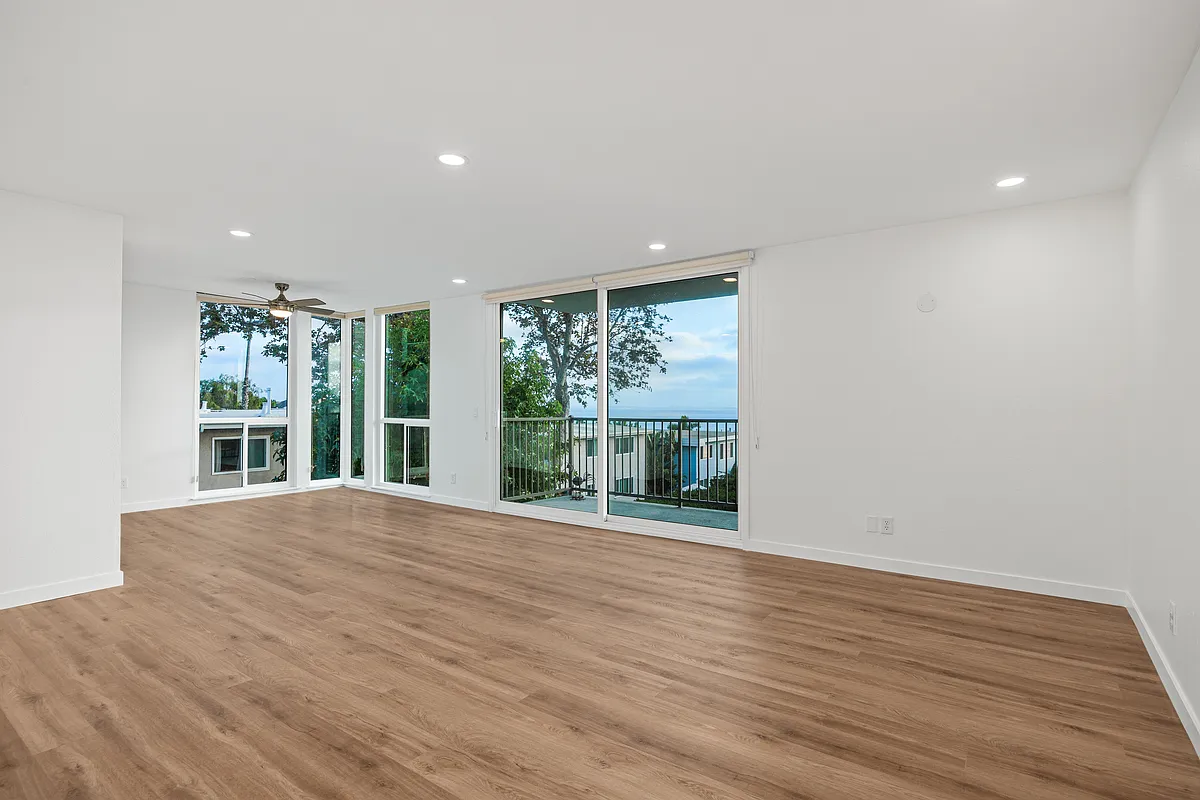 2 bed, 1201 sqft, $5,850 — Photo 4