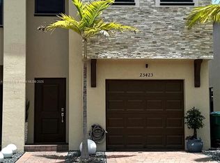 25423 SW 108th Ct, Homestead, FL 33032