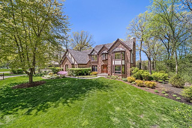 1st image of 209 Brampton Ln