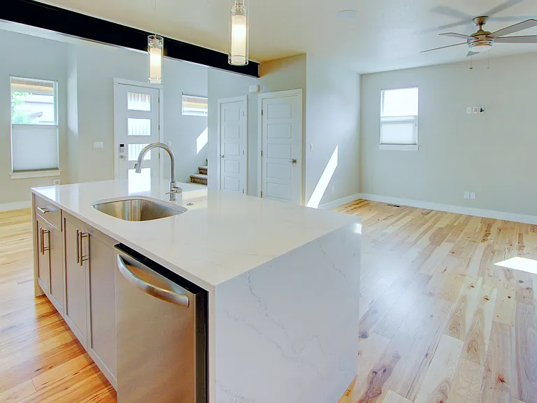 2208 Saison St — Photo 4