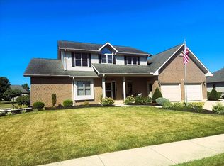 632 Dorothy Ln, Saint Henry, OH 45883
