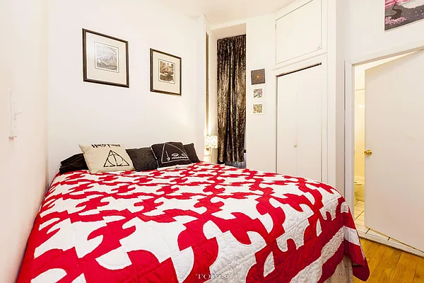 Rented by Town Residential | media 23