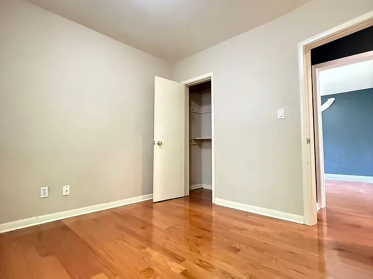 256 Patricia Ave #MAIN — Photo 8