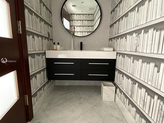 3rd image of 1060 Brickell Ave APT 4503