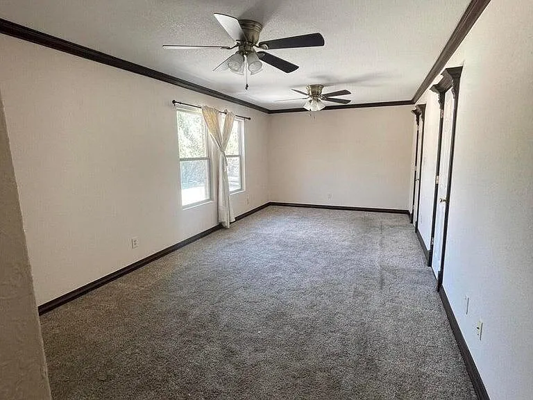 808 Merriman Dr — Photo 17
