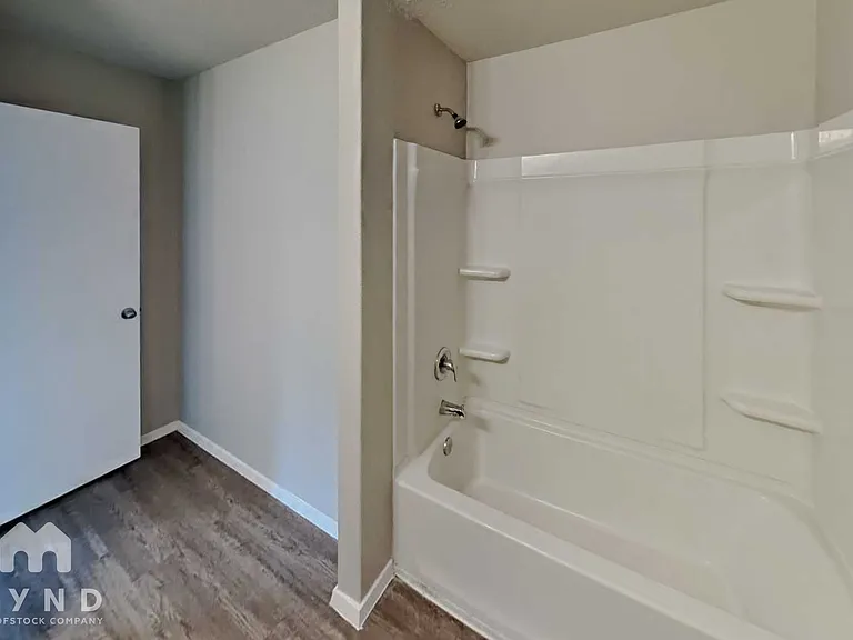 9527 Apple Ridge Ln — Photo 14