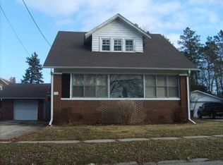 714 Park Ave, Sycamore, IL 60178