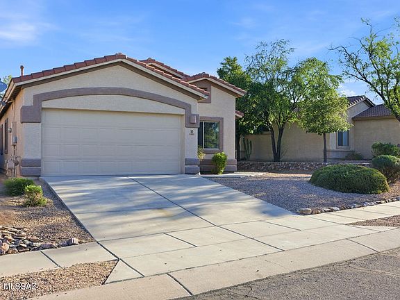 3rd image of 5564 W Painted Cliff Dr