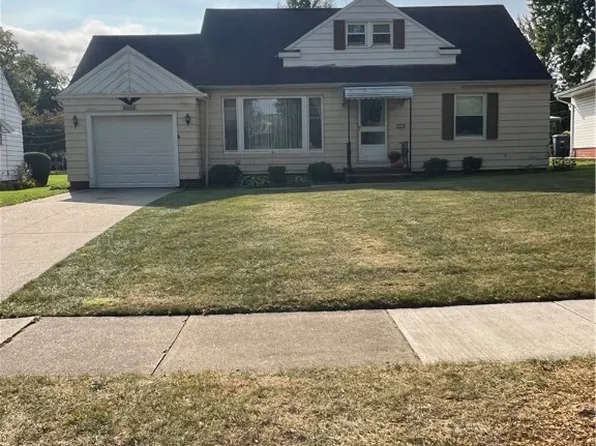 5232 Longton Rd, Lyndhurst, OH 44124