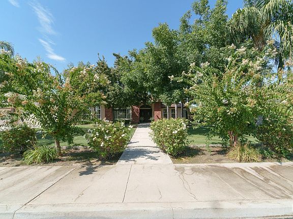 3rd image of 13620 Cascade Ct