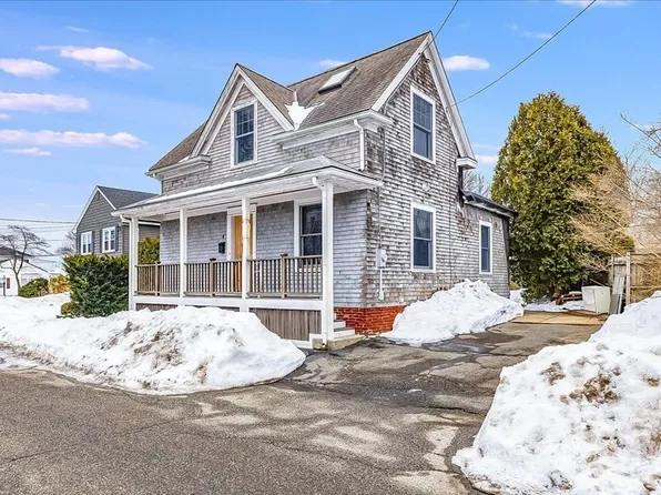 4 Fairview Rd, Salem, MA 01970