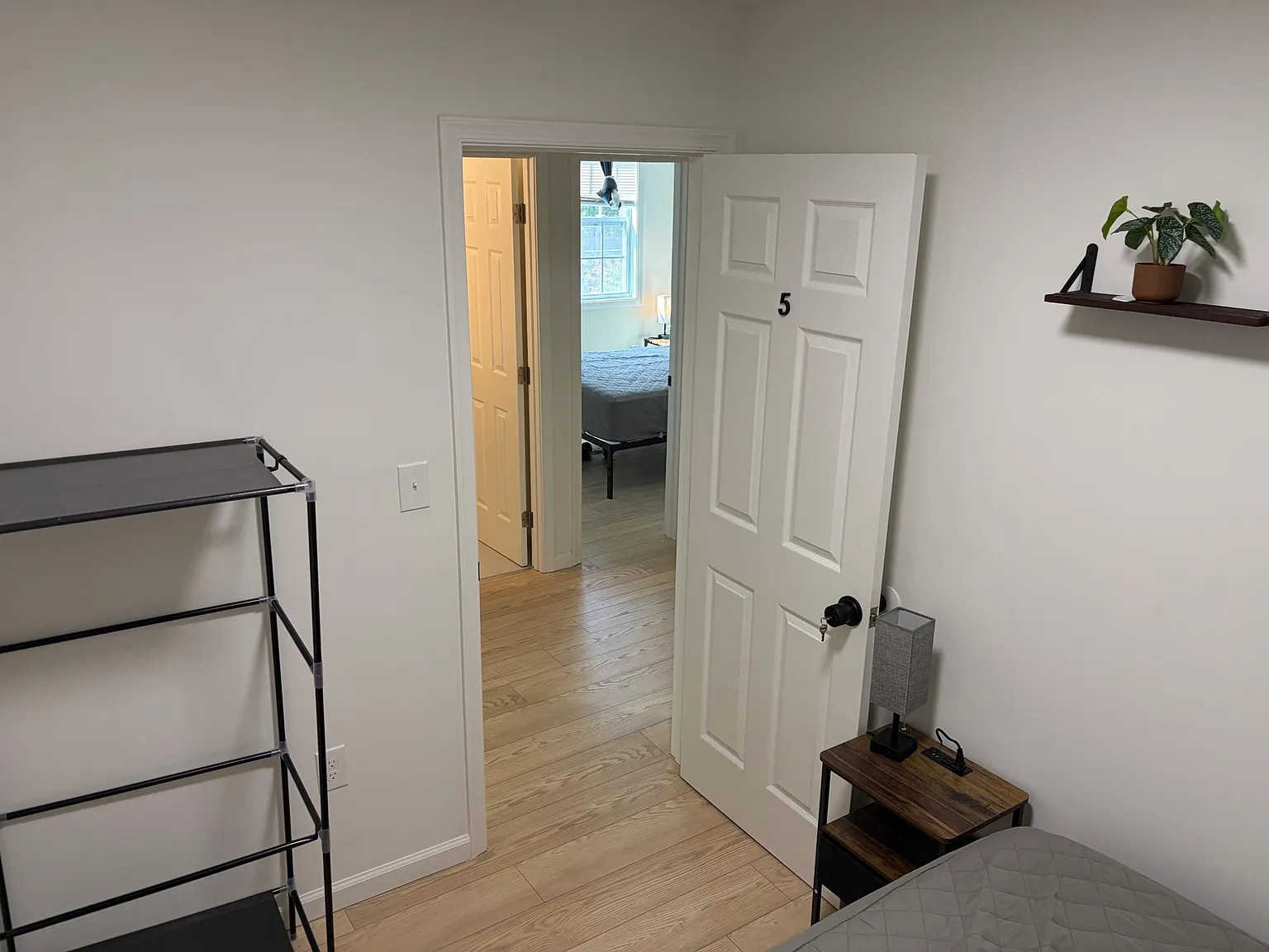 4 bed, 3.0 bath, 1600 sqft, $1,633 — Photo 3