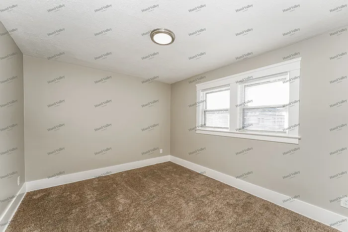 908 W 20th St — Photo 10