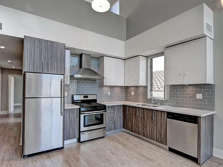 1210 S Corning St #201 — Photo 6