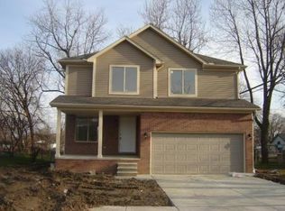 224 Harriet St, Romeo, MI 48065