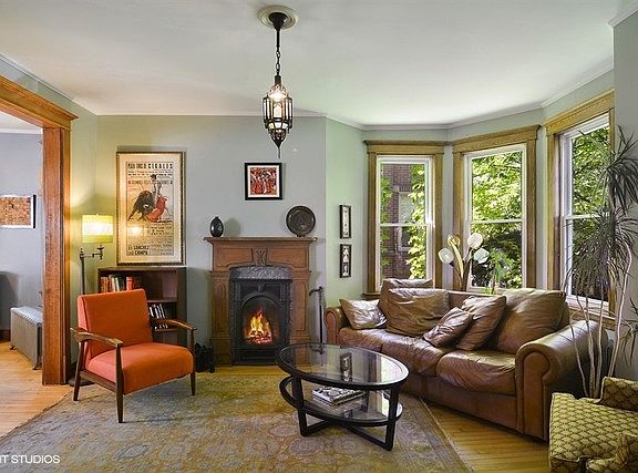 2nd image of 2541 N Central Park Ave