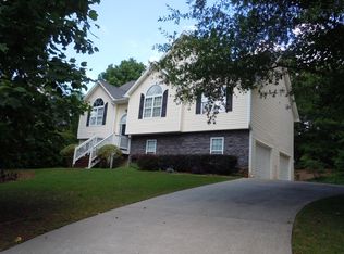 1006 English Oak Ln, Winder, GA 30680