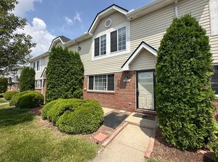 29847 Cathy Ln, Chesterfield, MI 48047