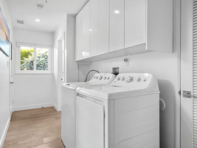 1028 Winther Way — Photo 13