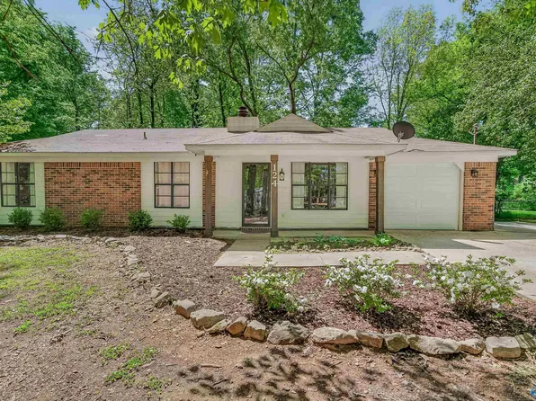 124 W Emert Rd, Huntsville, AL 35811