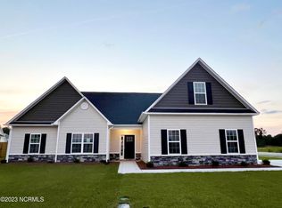 1021 Bluewater Blvd, New Bern, NC 28562