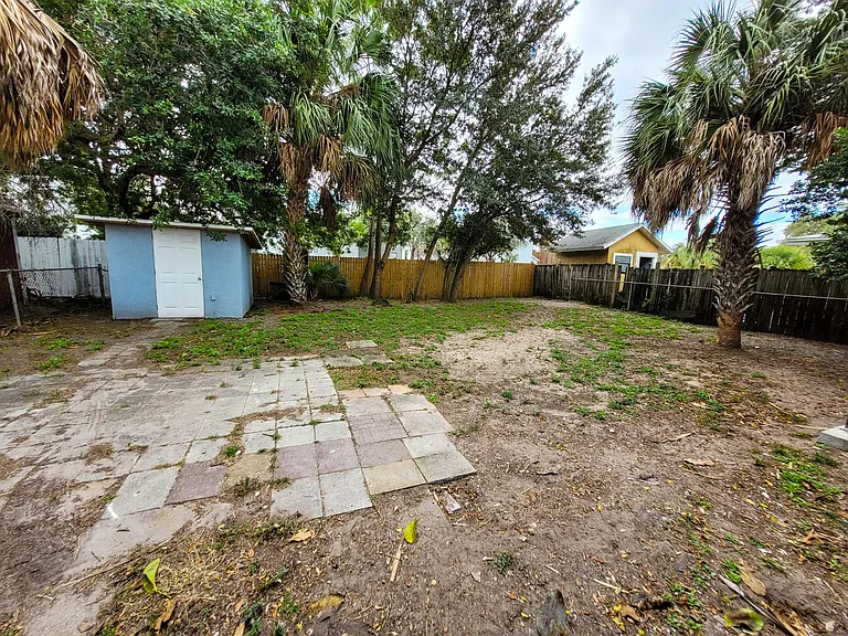 4518 W Rogers Ave — Photo 23