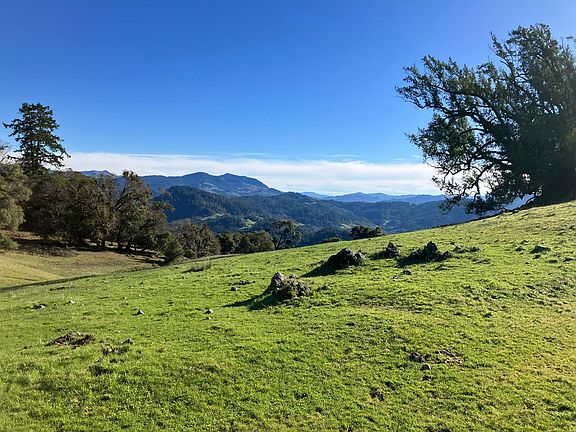 5th image of 123 Cemetery Rd