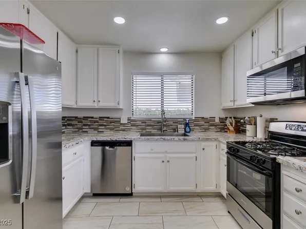 368 Umbria Way, Henderson, NV 89014