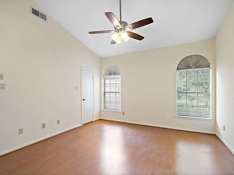 7941 Knight Rd #20 — Photo 7