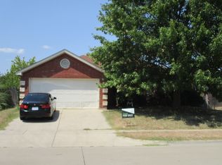 504 Dustin St, Saginaw, TX 76179