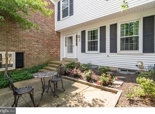 9 Edinboro Cir, Chalfont, PA 18914