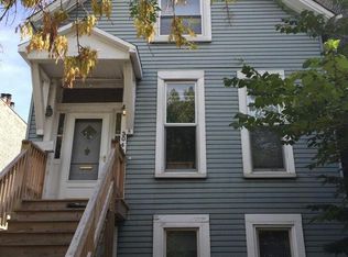 3043 N Sheffield Ave #1, Chicago, IL 60657