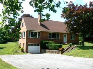 878 S River Rd, Halifax, PA 17032